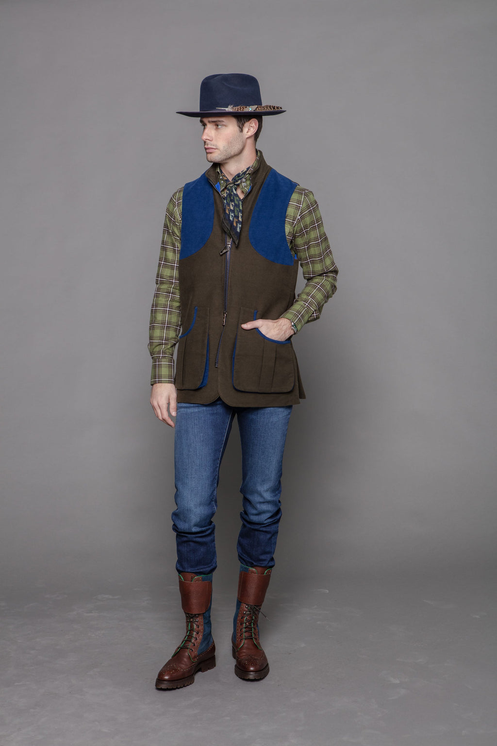 Field Vest in Olive