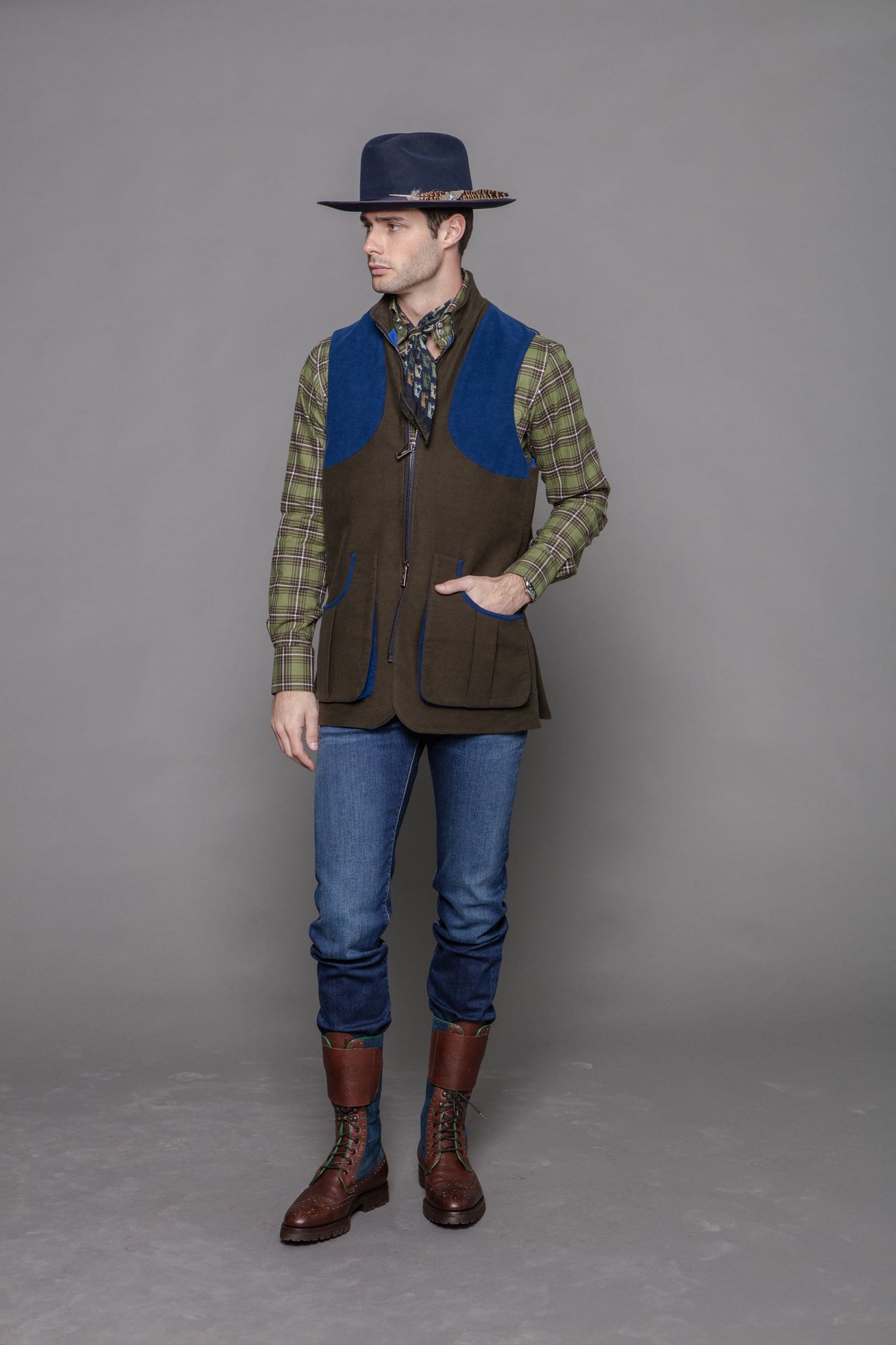 Field Vest in Olive