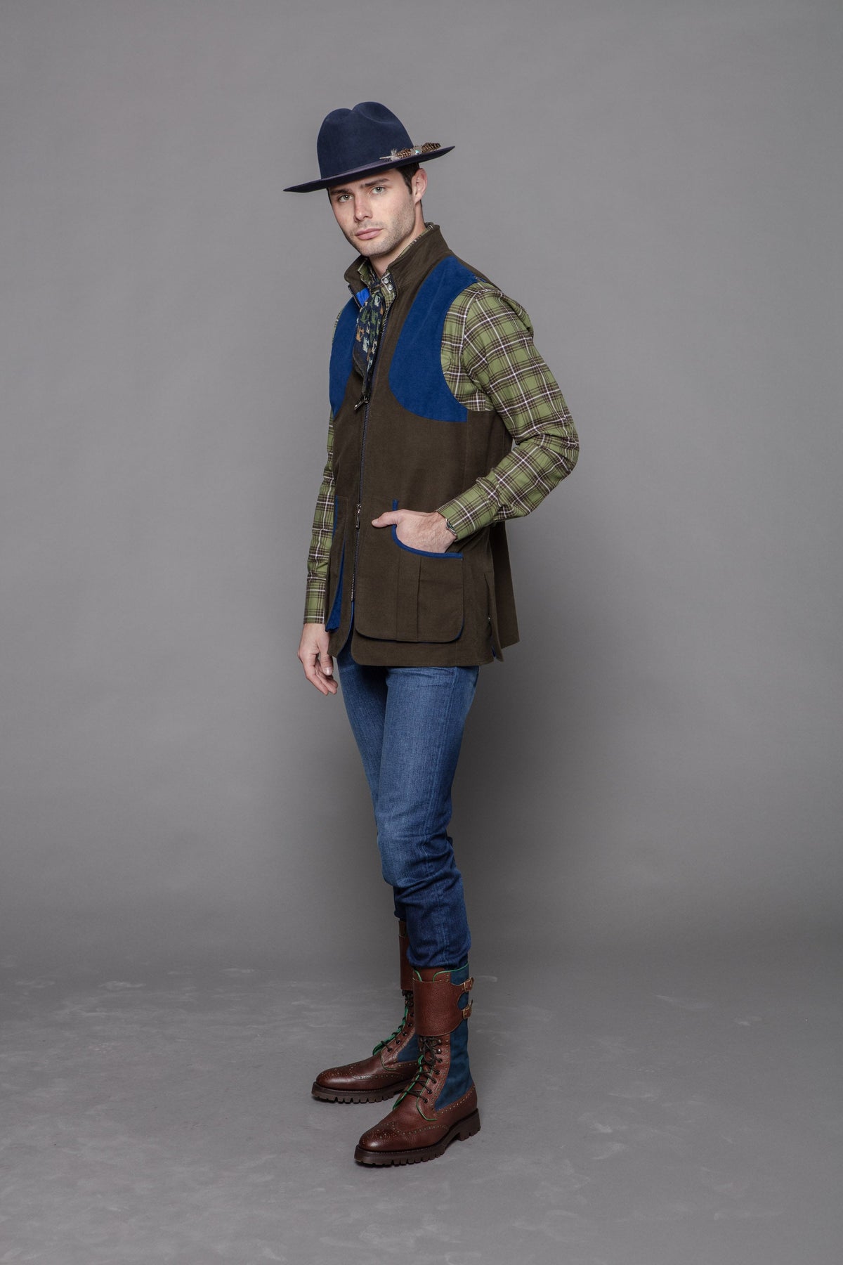 Field Vest in Olive