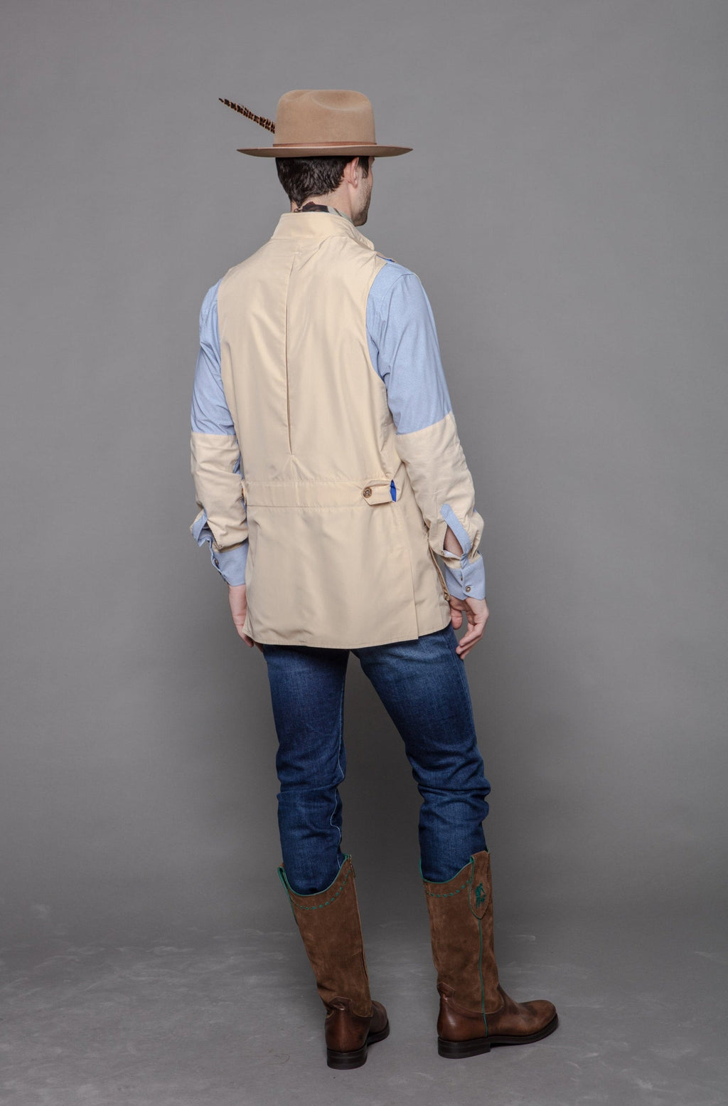 Field Vest in Tan Nylon