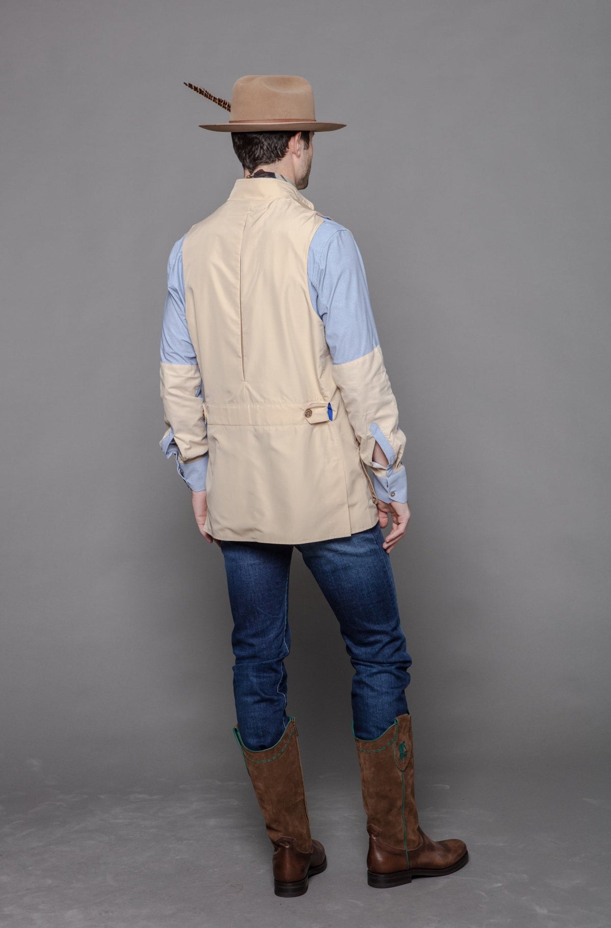 Field Vest in Tan Nylon