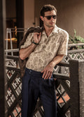 Mouse tail grass colored floral collar shirt