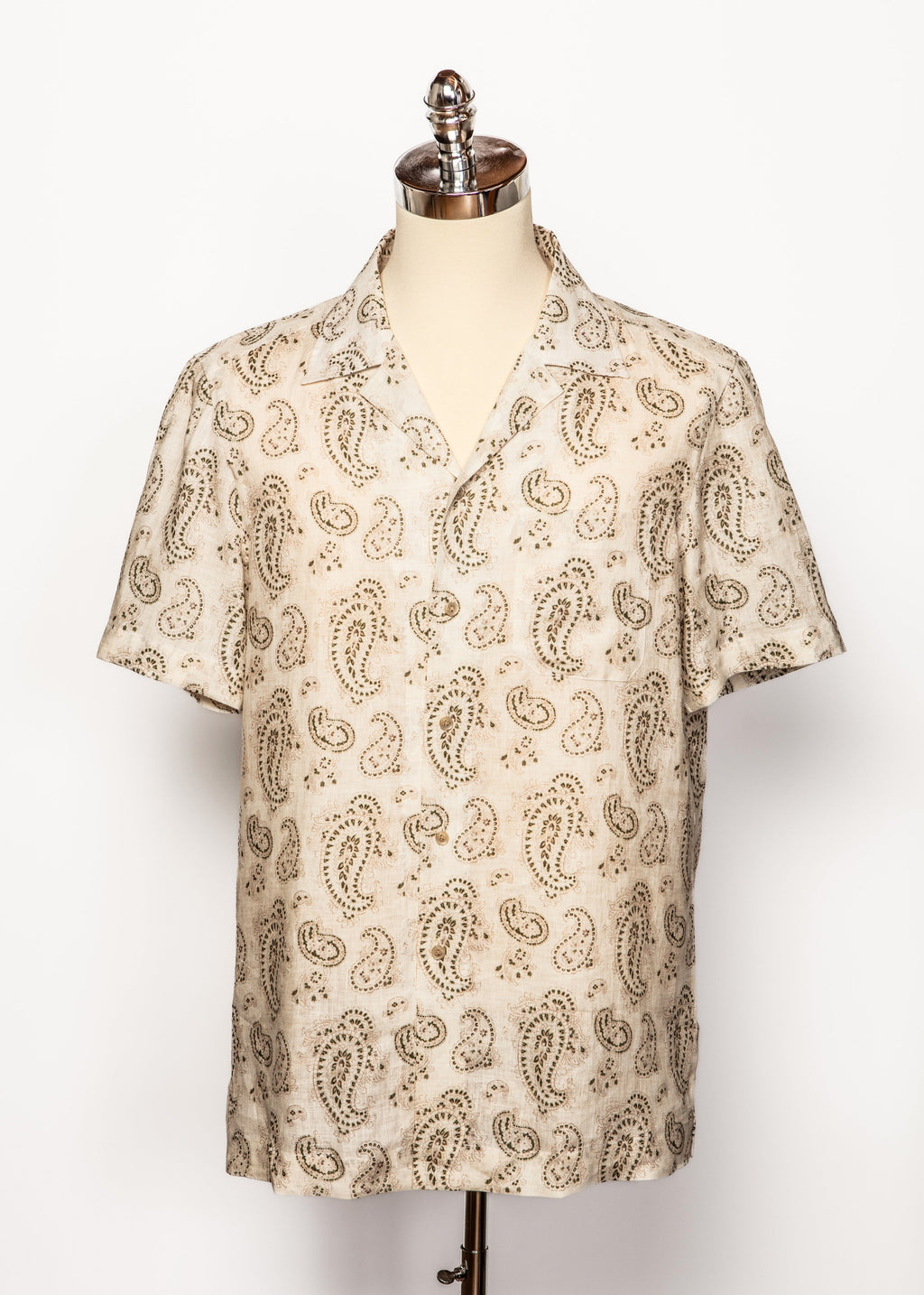 Mouse tail grass colored floral collar shirt