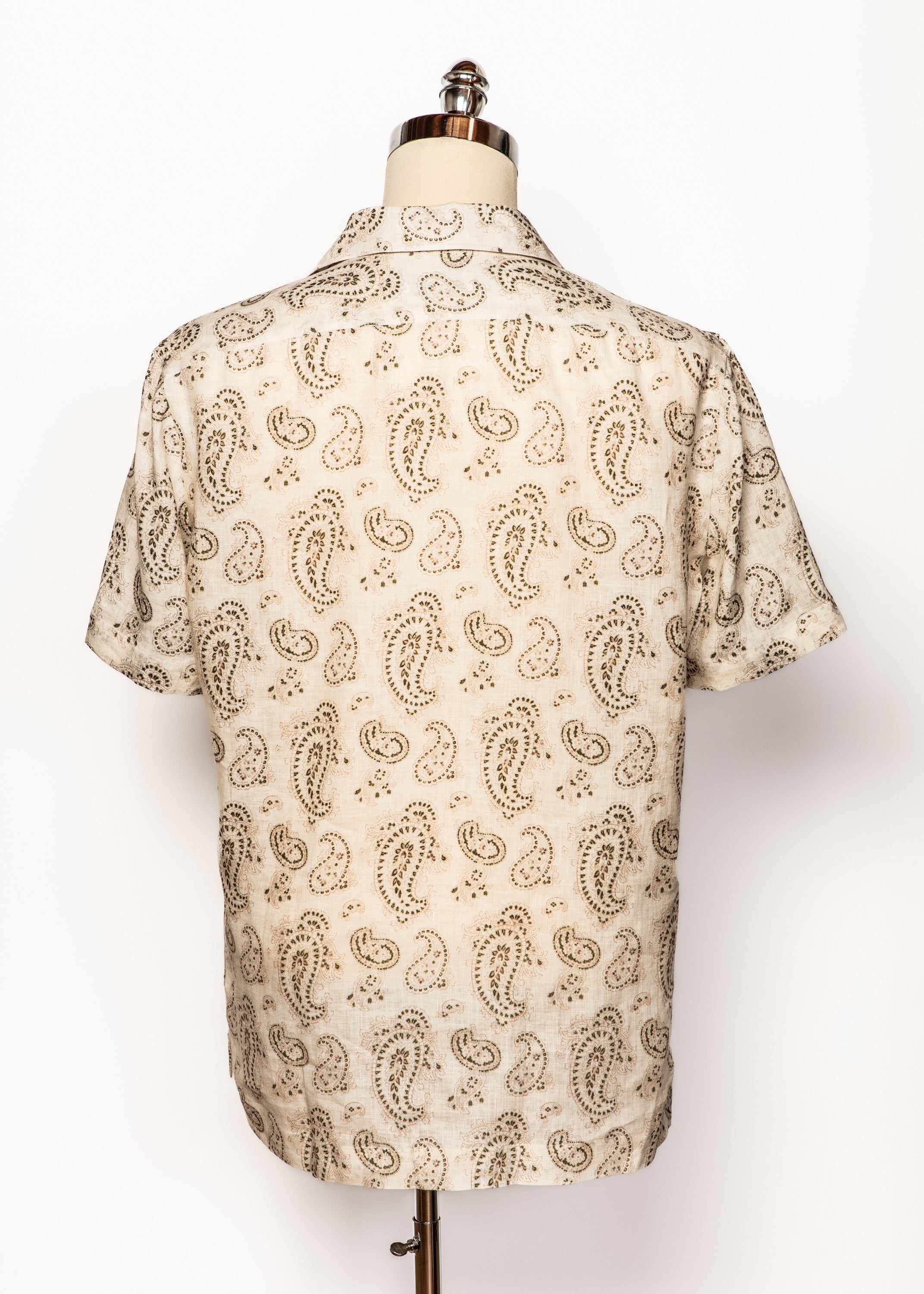 Mouse tail grass colored floral collar shirt