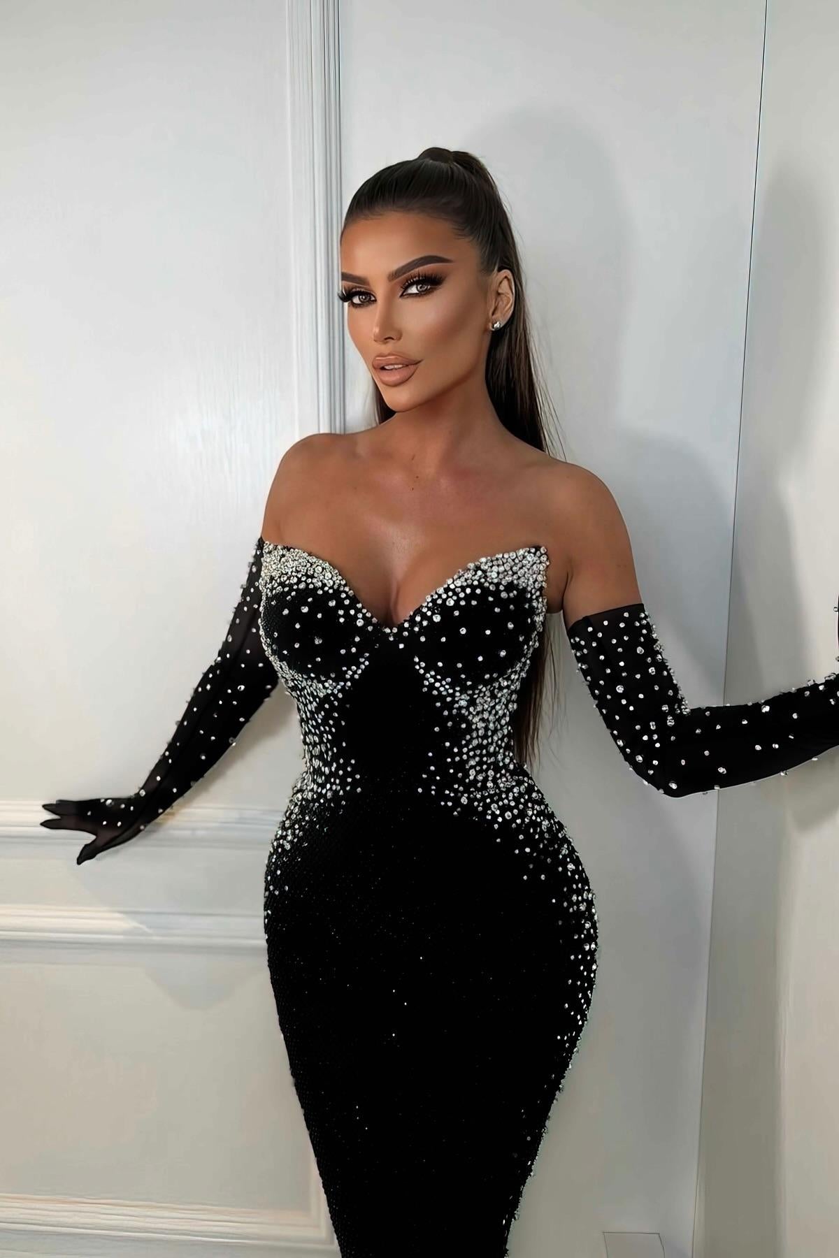 Fitted Bandage Off-Shoulder Gown