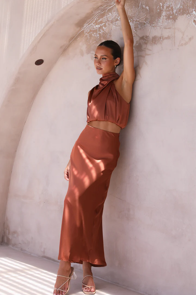 High-Waist Elastic Maxi Skirt