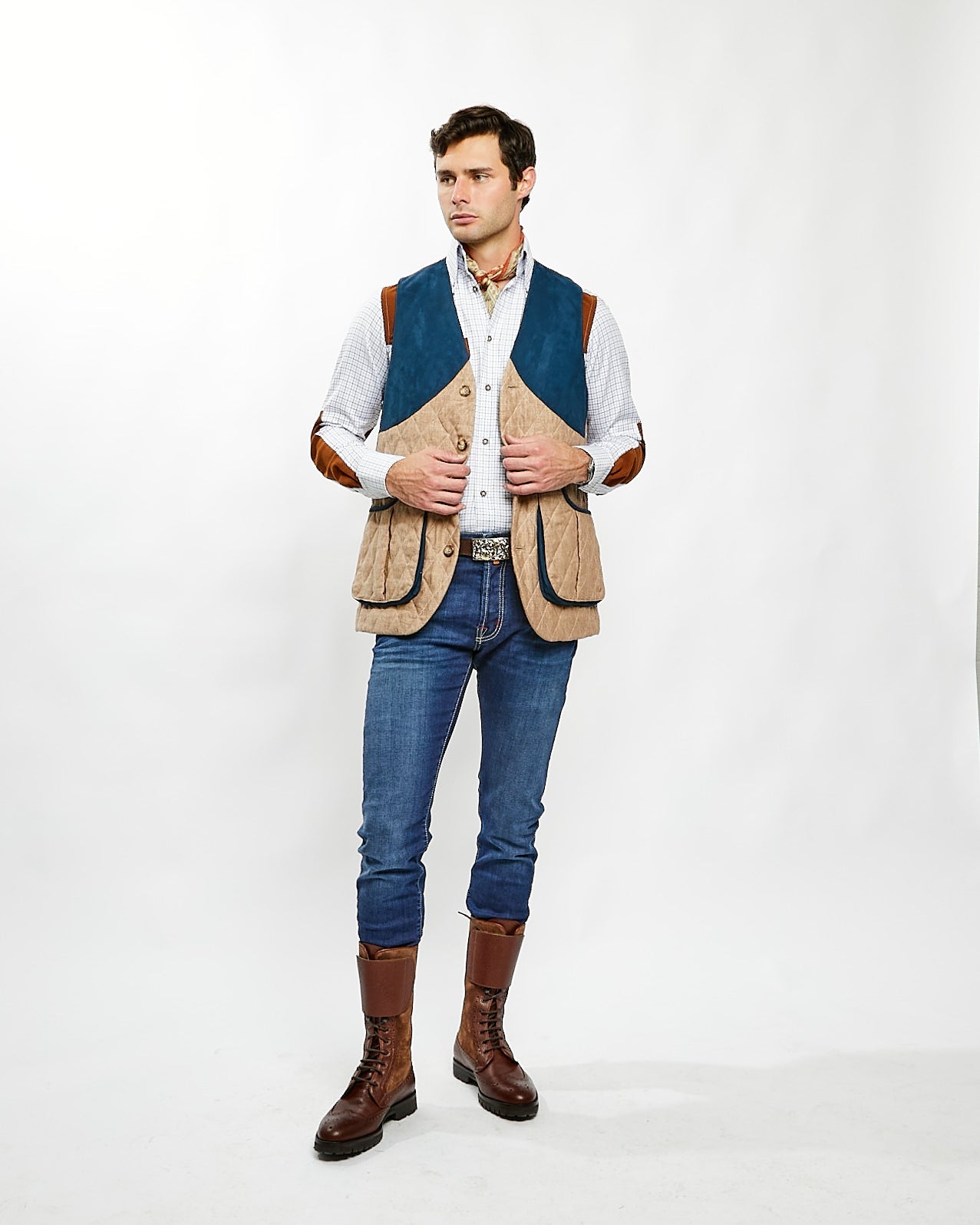 Field Vest in Tan Quilted Linen
