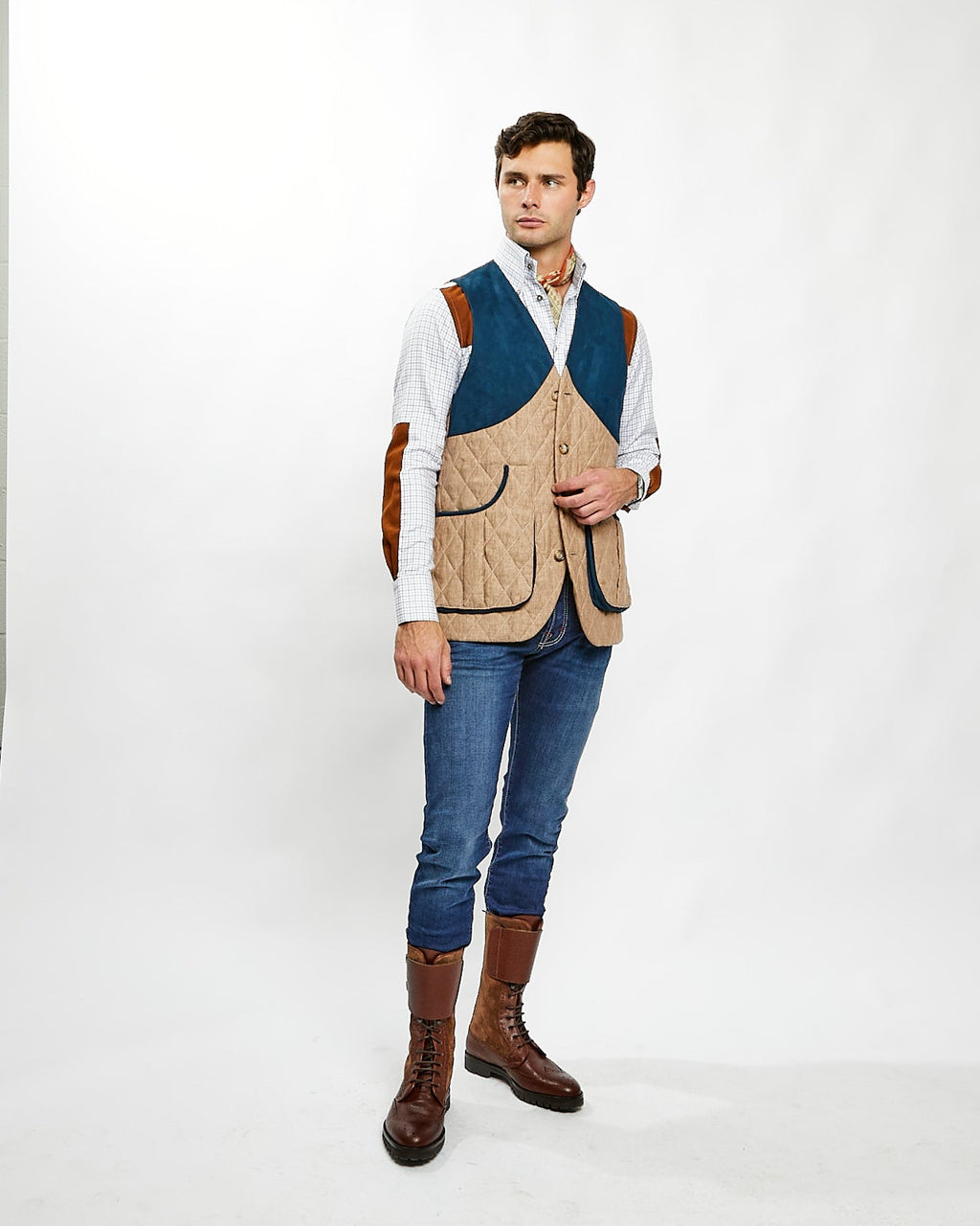 Field Vest in Tan Quilted Linen